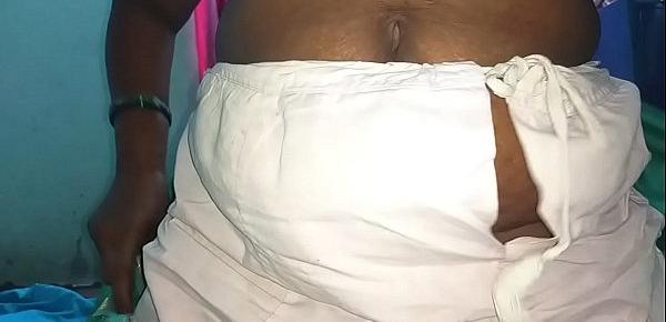 desi  indian horny tamil telugu kannada malayalam hindi cheating wife vanitha wearing  saree showing big boobs and shaved pussy press hard boobs press nip rubbing pussy masturbation